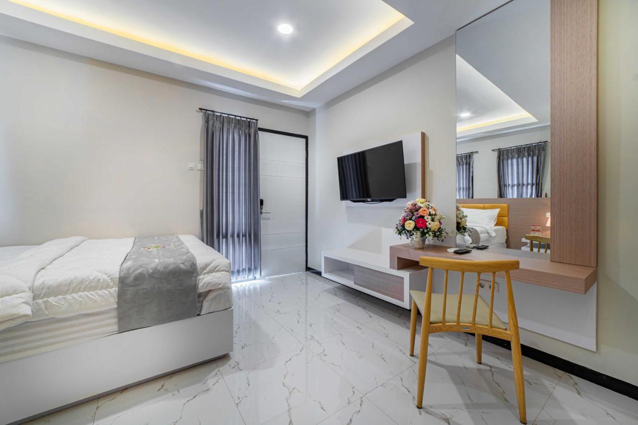 Tree Homestay Mitra Reddoorz Kasri Luaran gambar