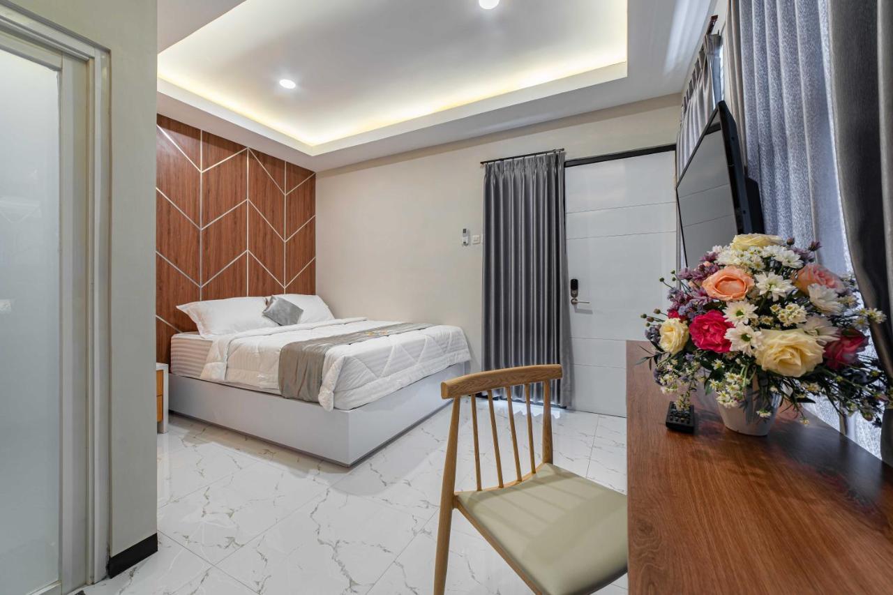 Tree Homestay Mitra Reddoorz Kasri Luaran gambar