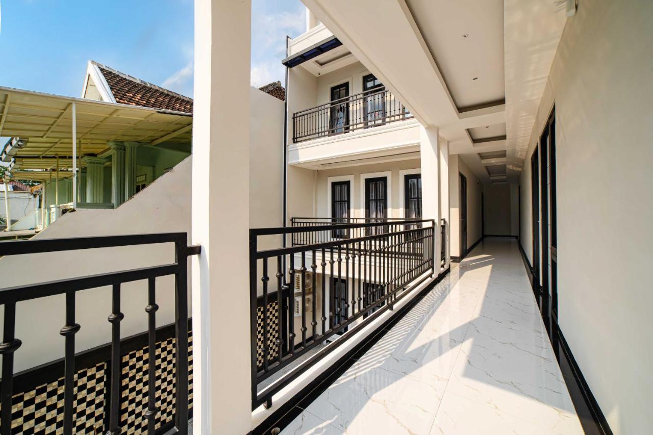 Tree Homestay Mitra Reddoorz Kasri Luaran gambar
